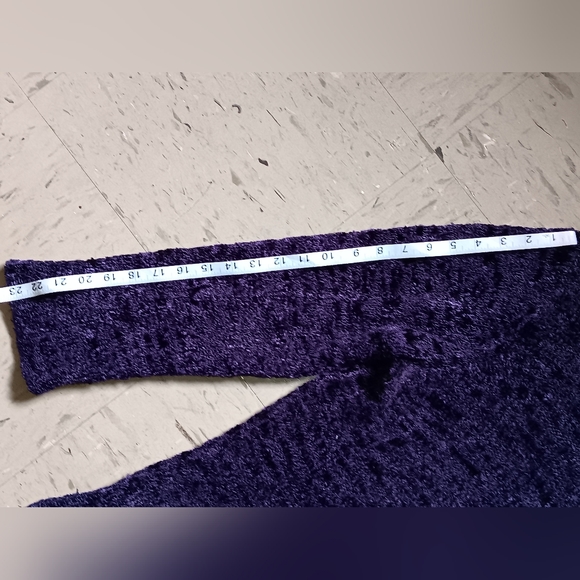 Violet Pull Over Sweater ! - Picture 5 of 7
